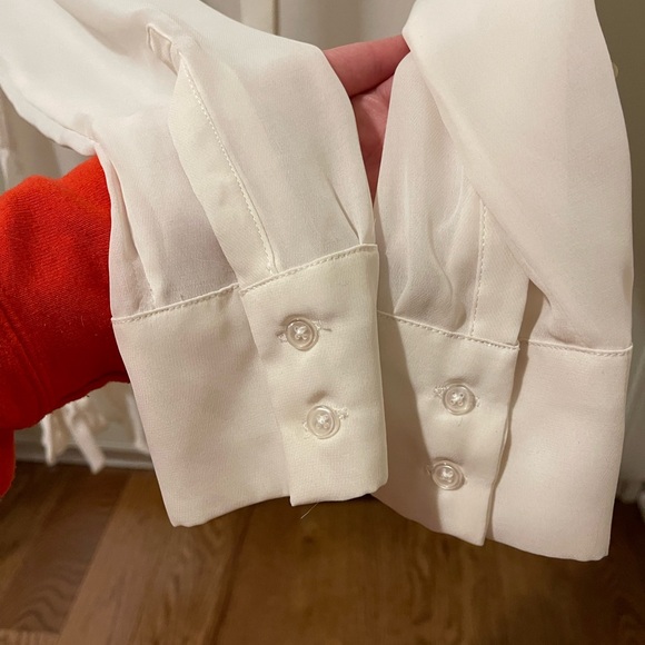 2 for $20 Twik Off White buttoned up blouse - Picture 3 of 5